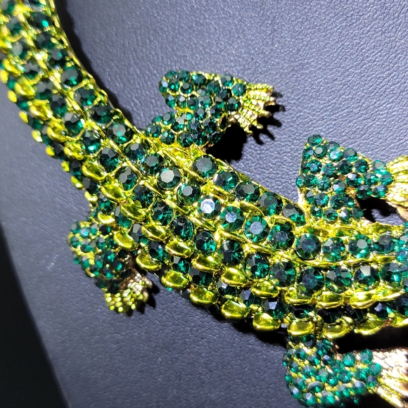 NOS Crystal Alligator Statement Necklace Green & Amber Rhinestone Crocodile Bib - Picture 5 of 15